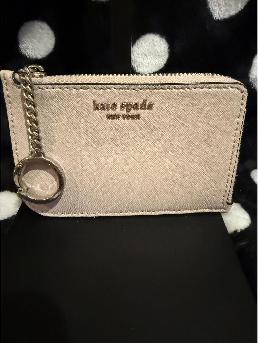 Kate Spade New York Beige and Black Zip Cardholder Wallet EUC